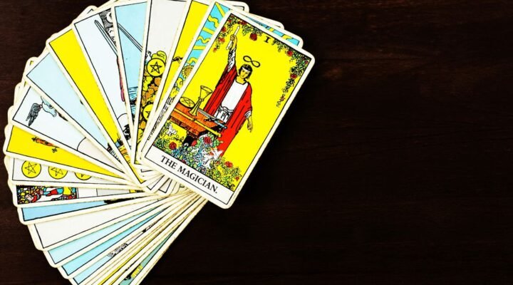 O Mago no Tarô: Significado, Interpretação e Mensagem
